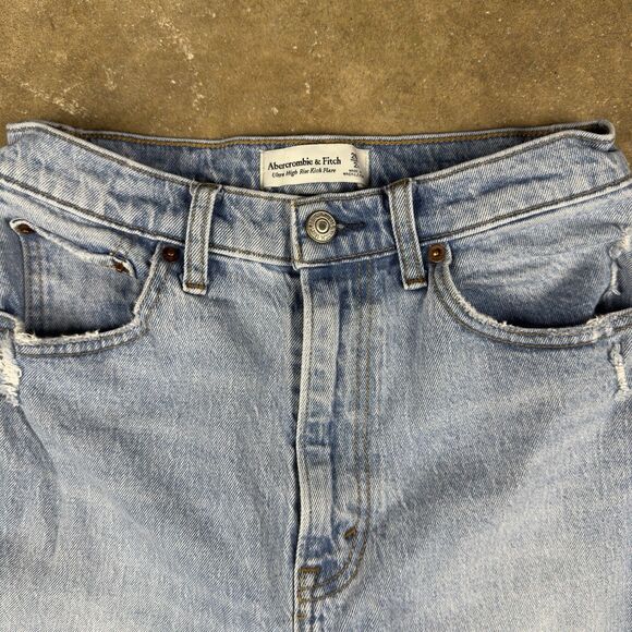 Abercrombie & Fitch Ultra High Rise KickFlare Women’s Jeans 26/2R Distressed Hem - Picture 3 of 9